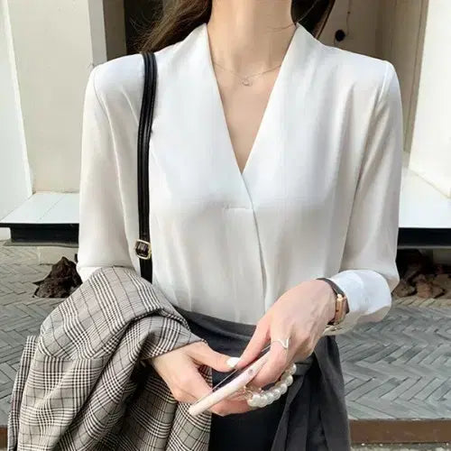 [BUNJANG] V-Neck Long Sleeve Blouse - 1 (Free Size) / 여성 브이넥 긴팔 블라우스 셔츠 1 (FREE)