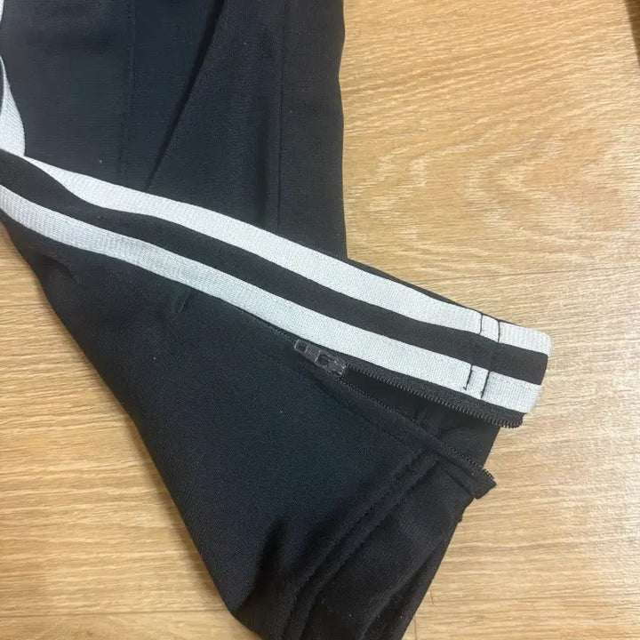[BUNJANG] Adidas Three Stripes Training Pants Black / 아디다스 삼선 트레이닝 바지 블랙