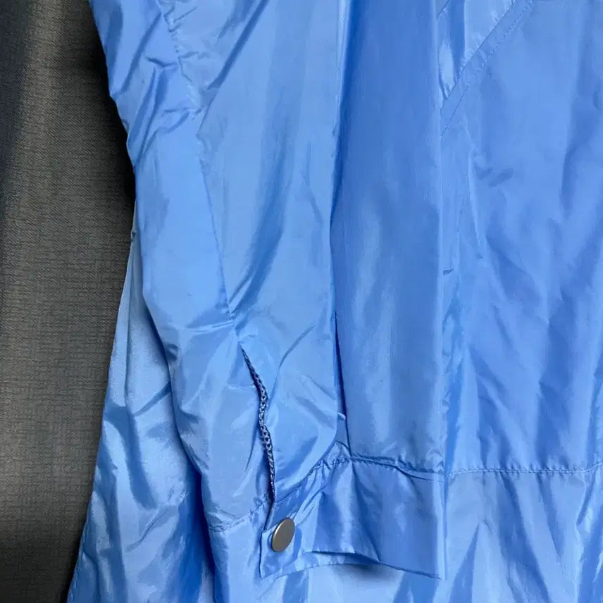 [BUNJANG] Blue Thin Windbreaker Jacket (Size 66-77) / 파란색 얇은 바람막이 점퍼66~77