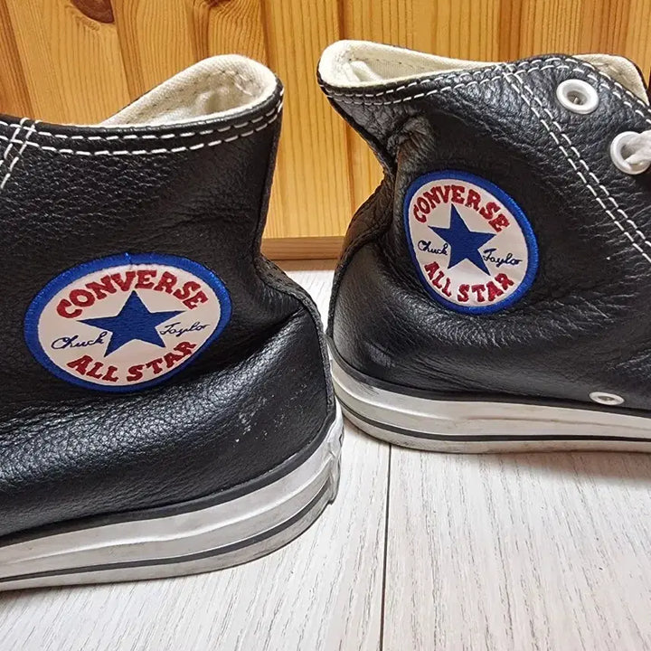 [BUNJANG] Converse Chuck Taylor All Star Leather High Top Black Sneakers / 컨버스 척테일러 올스타 레더 하이 블랙 250