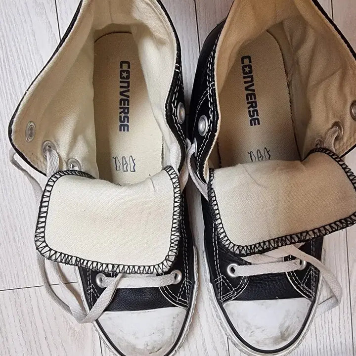 [BUNJANG] Converse Chuck Taylor All Star Leather High Top Black Sneakers / 컨버스 척테일러 올스타 레더 하이 블랙 250
