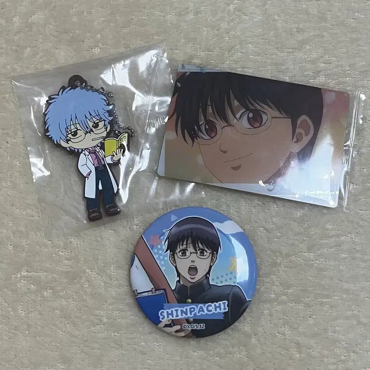[SOLD OUT] 일괄) 은혼 신파치 긴토키 쿠지 키링 캔뱃지 웨하스
