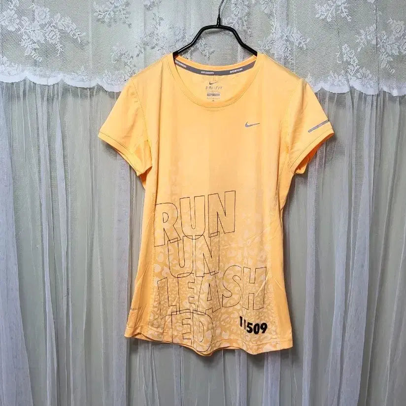 [BUNJANG] Nike Run Unleashed Dri-FIT Short Sleeve T-Shirt / 나이키 런 언리쉬드 드라이핏 반팔 티셔츠