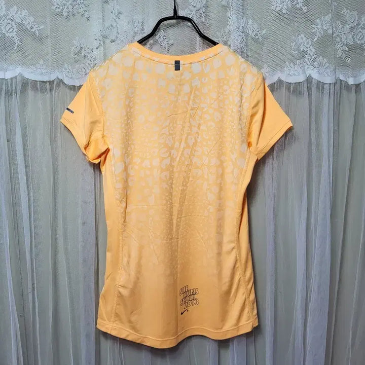 [BUNJANG] Nike Run Unleashed Dri-FIT Short Sleeve T-Shirt / 나이키 런 언리쉬드 드라이핏 반팔 티셔츠