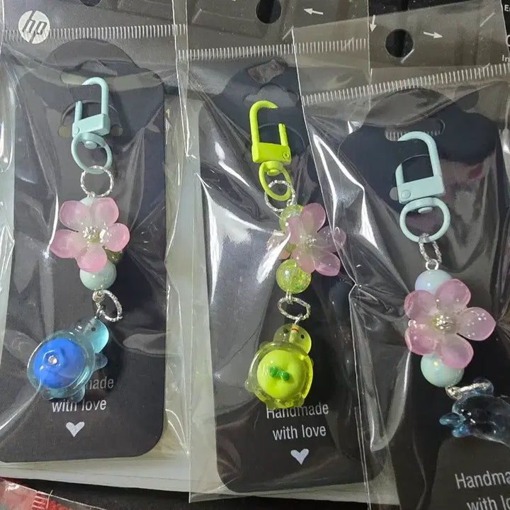 [BUNJANG] Handmade Butterfly and Lily of the Valley Keyring / 수제키링/직접만든키링입니다
