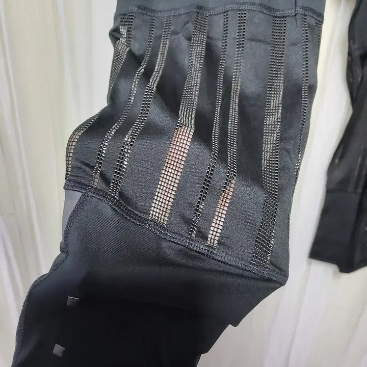 [BUNJANG] Adidas Mesh Leggings / 아디다스 블랙 메쉬 레깅스
