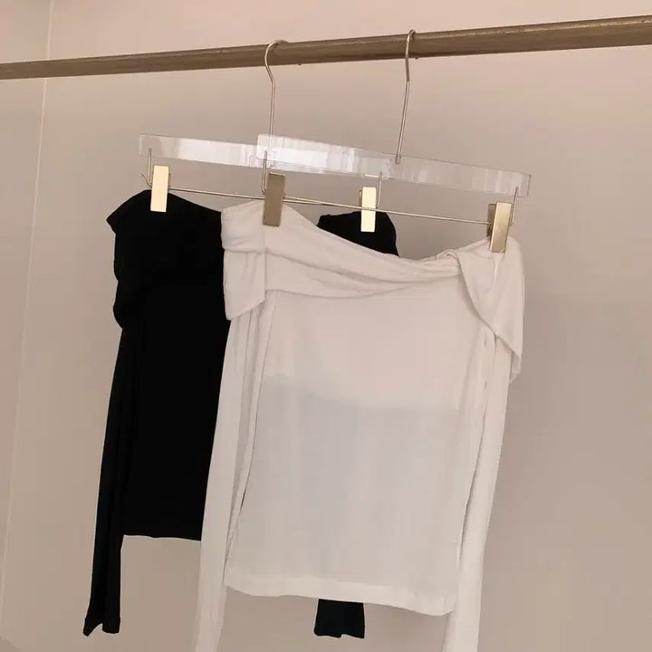[SOLD OUT] 에이더에이 고퀄리티 꼬임 오프숄더 니트티 화이트