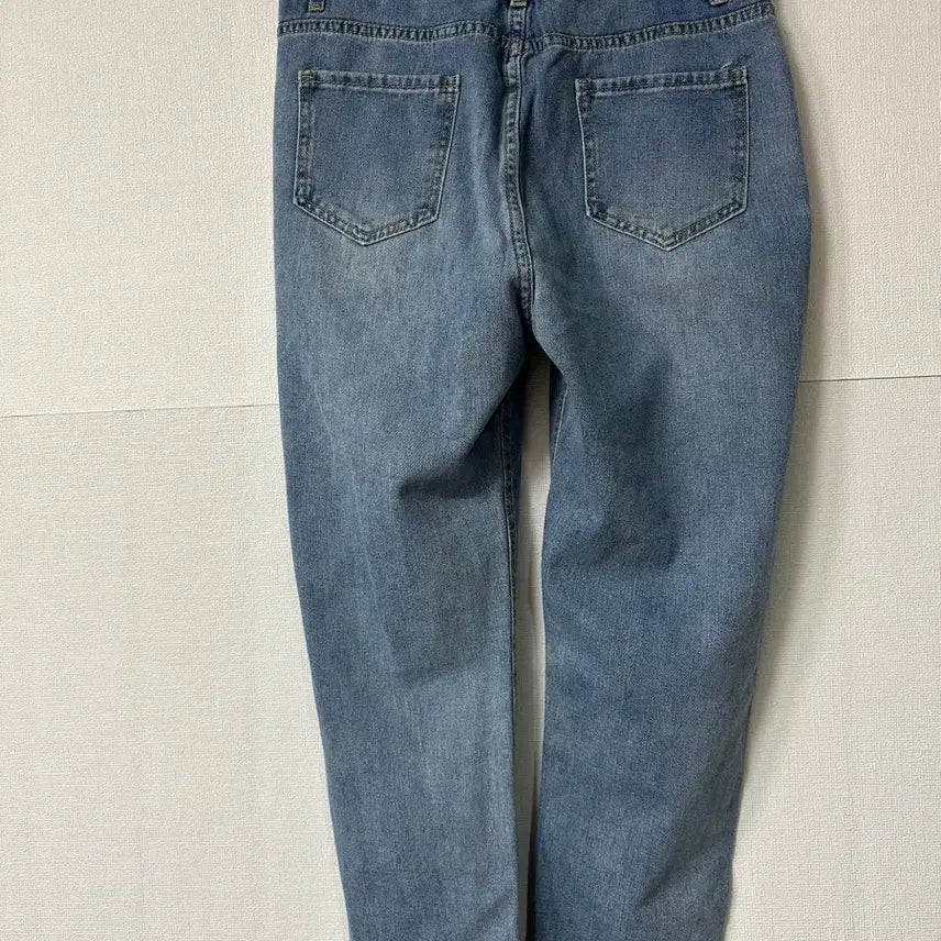 [BUNJANG] Stone Embellished Denim Jeans / 스톤 장식 데님 청바지 30사이즈