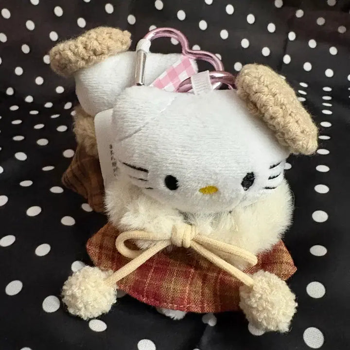 [BUNJANG] Sanrio Hello Kitty Beret Cape Doll Charm (New) / (새상품)베레모 망토 헬로키티 인형 키링
