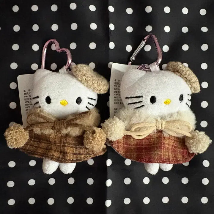 [BUNJANG] Sanrio Hello Kitty Beret Cape Doll Charm (New) / (새상품)베레모 망토 헬로키티 인형 키링