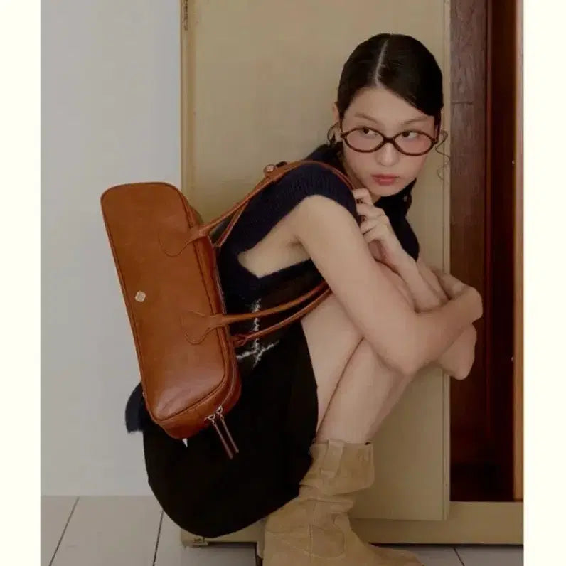 [BUNJANG] Heary Baguette Bag Brown / 히어리 바게트백 브라운