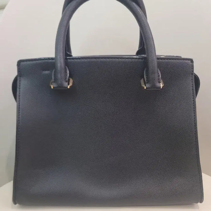 [BUNJANG] Charles &amp; Keith Black Tote Shoulder Bag / 찰스앤키스 블랙 토트백 숄더백 미사용 제품