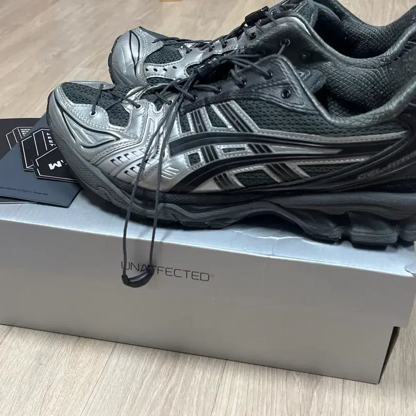[BUNJANG] Asics x Unaffected Gel Kayano 14 Sneakers / 아식스x언어펙티드 젤 카야노 14 문
