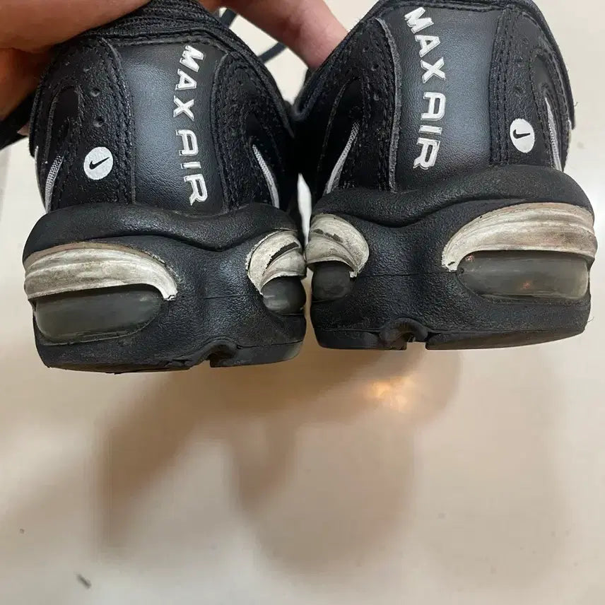 [BUNJANG] Nike Tailwind 255 Sneakers / 나이키 테일윈드 255