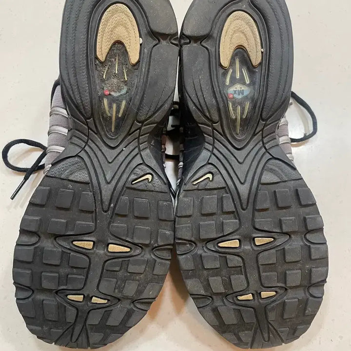[BUNJANG] Nike Tailwind 255 Sneakers / 나이키 테일윈드 255