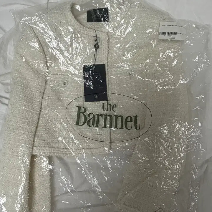 [BUNJANG] TheBarnett Melina Tweed Jacket / 더바넷 트위드 Melina Tweed Set-Up Jacket_Ivory