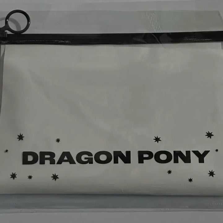 [SOLD OUT] (새상품) 드래곤포니 1주년 슬로건