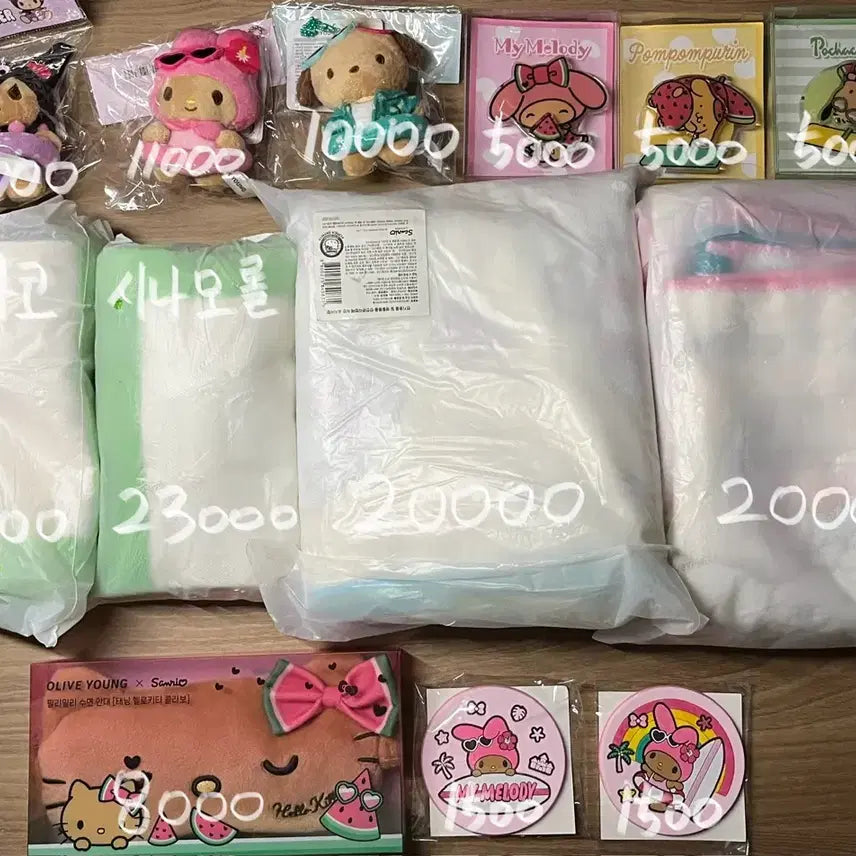 [BUNJANG] Olive Young Sanrio Collection Set / 올리브영 태닝 산리오 수면안대 인형키링 토트백 큐티런 헬로키티