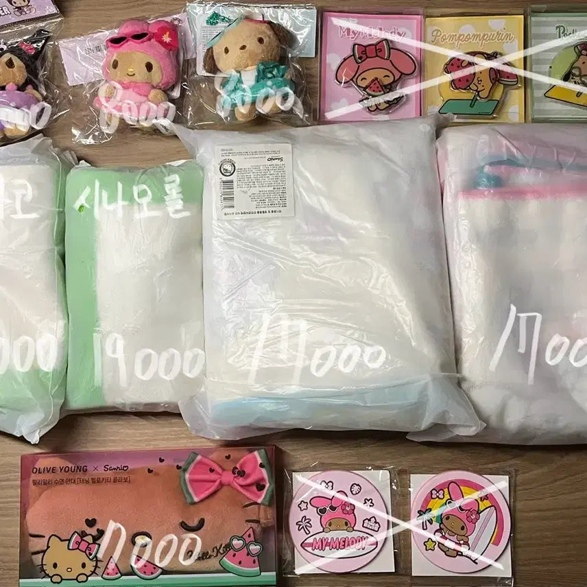 [BUNJANG] Olive Young Sanrio Collection Set / 올리브영 태닝 산리오 수면안대 인형키링 토트백 큐티런 헬로키티