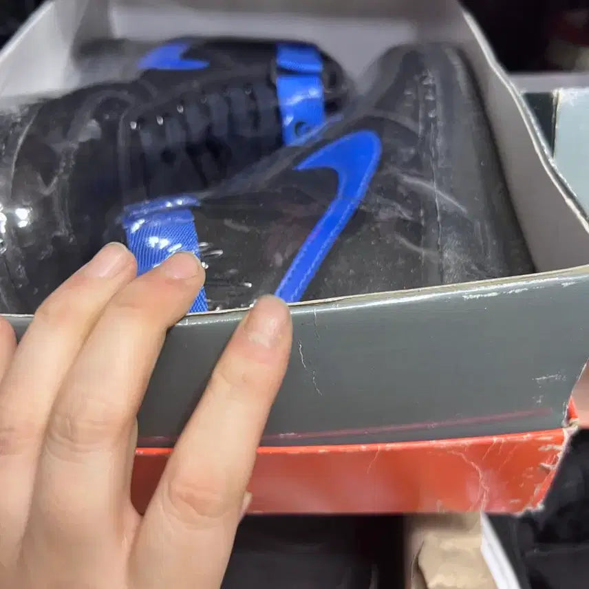 [BUNJANG] Nike Air Force 1 CVS High Black/Royal 1994 Sneakers / 미품 나이키 에어포스1 cvs 하이 검파 1994년 270