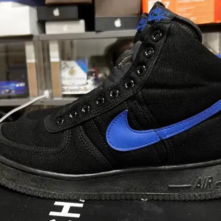 [BUNJANG] Nike Air Force 1 CVS High Black/Royal 1994 Sneakers / 미품 나이키 에어포스1 cvs 하이 검파 1994년 270
