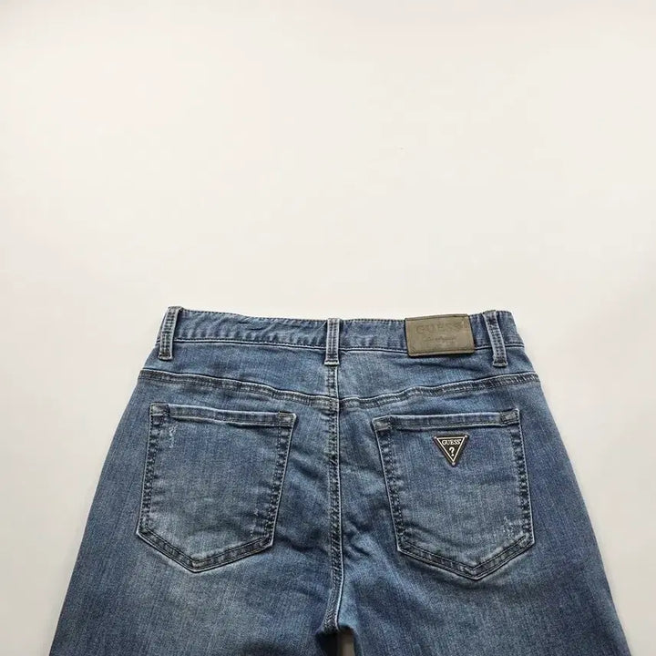 [SOLD OUT] 게스 청바지 테이퍼드 스판 데님 사이즈30 R4773