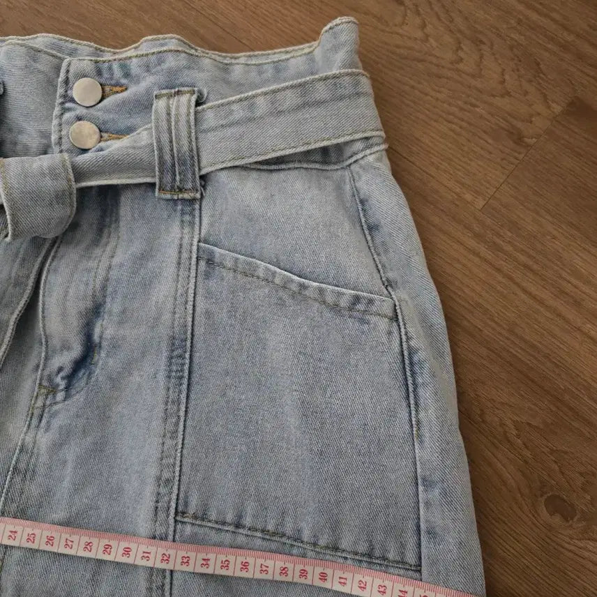[BUNJANG] Recob Belted Light Wash Denim Long Skirt / 레코브 벨티드 언청 데님 롱스커트