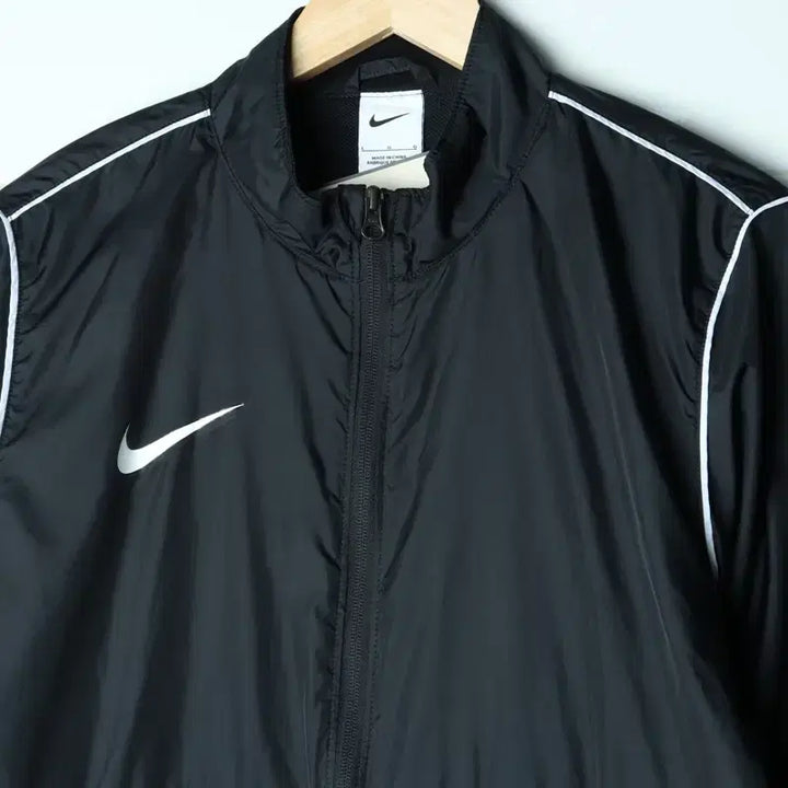 [BUNJANG] Nike Windbreaker Jacket Black and White / (L-XL) 나이키 집업 바람막이 점퍼자켓 검흰 스우시-17B96
