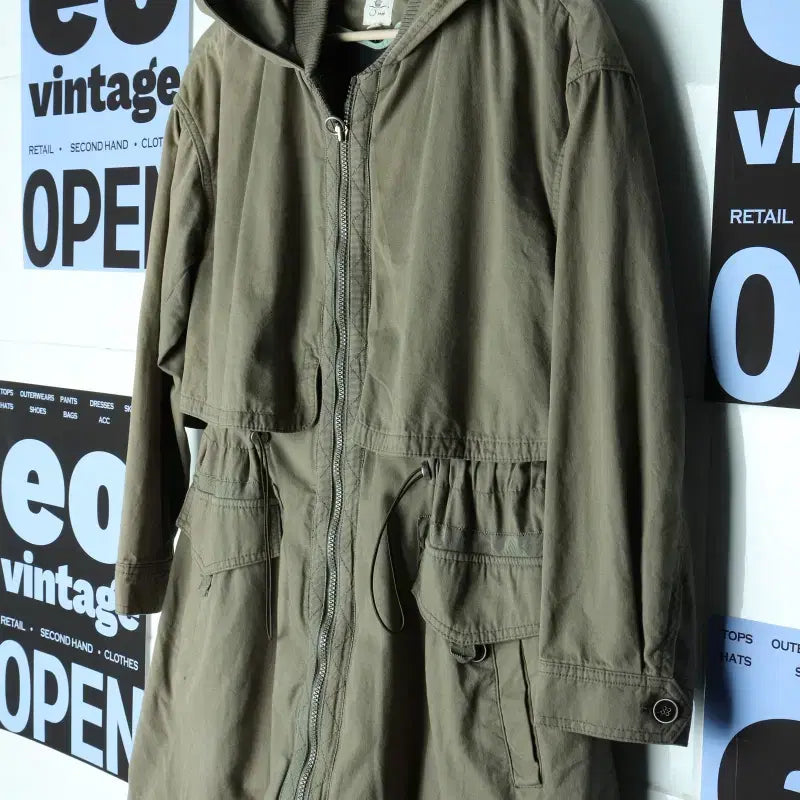 [BUNJANG] O’2nd Military Embroidered Windbreaker Jacket / W(F) 오즈세컨 집업 바람막이 점퍼자켓 등 자수 밀리터리-17BAD