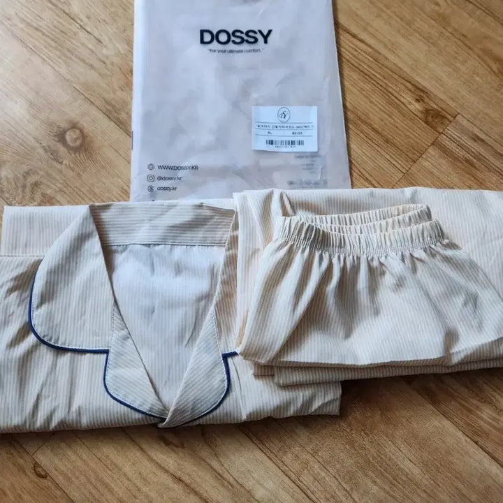 [BUNJANG] DoCee Clean Silk Fit Pajama Set / 도씨 클린 실크핏 긴팔 잠옷 세트