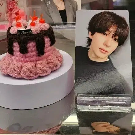 [BUNJANG] RIIZE Anton Birthday Crochet Mini Cake Keyring / 2026 앤톤 생일 MD 케익키링