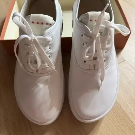 [SOLD OUT] 마르니 스니커즈