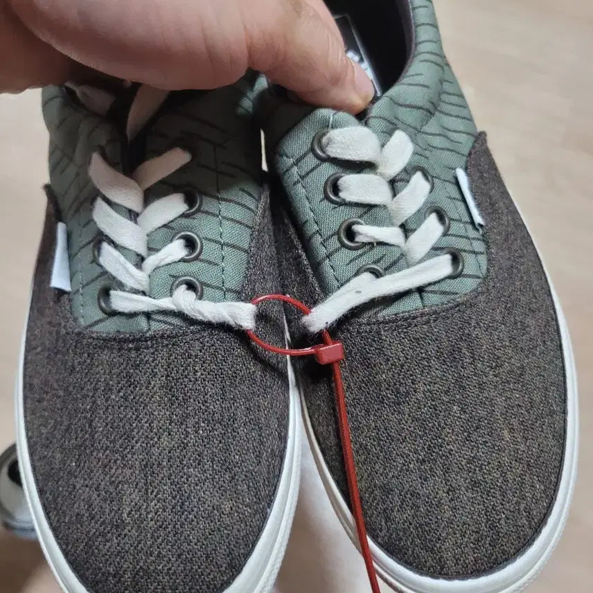 [BUNJANG] Vans Camo Sneakers / 반스 스니커즈 250
