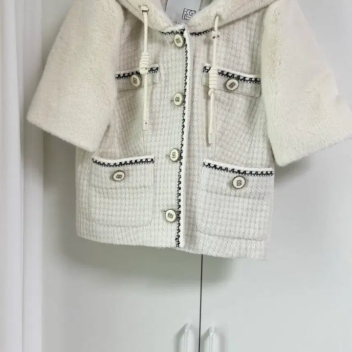 [SOLD OUT] 에고이스트 페이크퍼 믹스 크롭 자켓