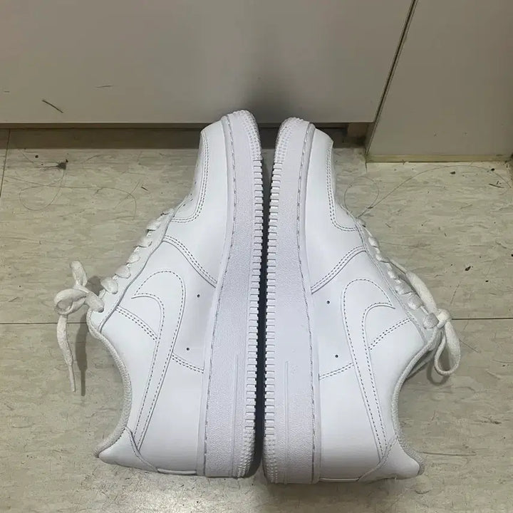[SOLD OUT] 나이키 에어포스 1 07 low white 245