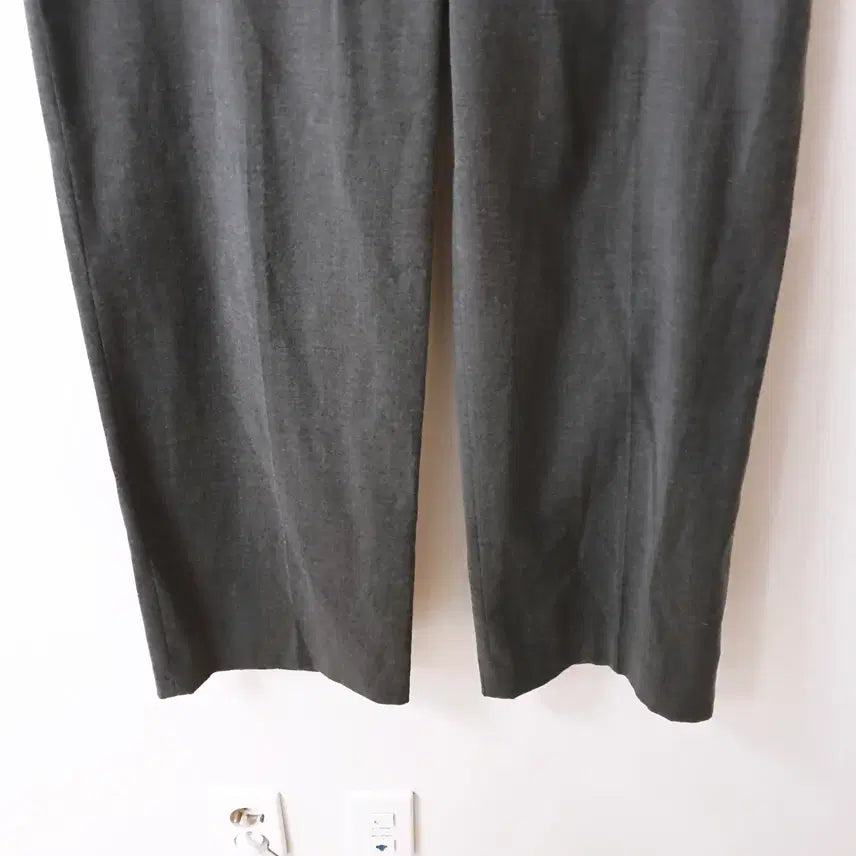 [BUNJANG] The Izzat Wide Slacks Gray 29 inch Pants / 더아이잗 와이드슬랙스 77 그레이 29인치 그레이