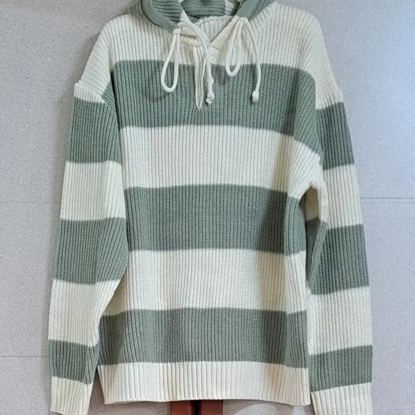 [BUNJANG] Hooded Knit Sweater / (새상품)후드니트 기욤