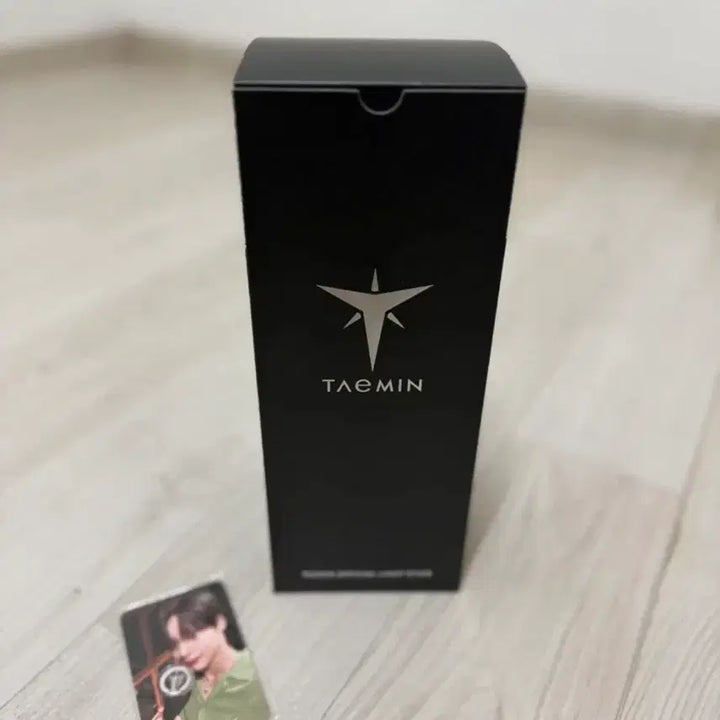 [SOLD OUT] 샤이니 태민 공식 응원봉 어도러봉 양도