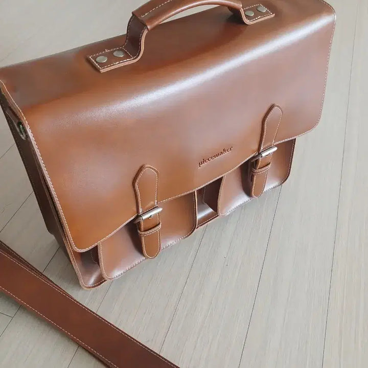 [BUNJANG] Piece Maker Satchel Bag / 피스메이커 사첼백