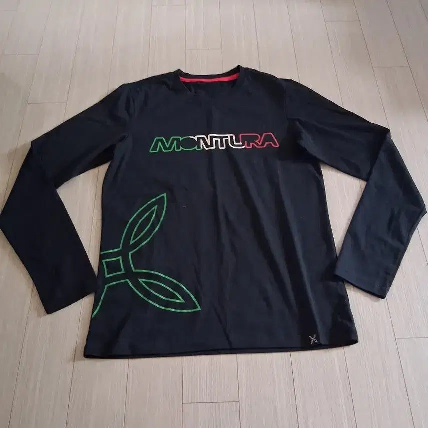 [BUNJANG] Montura Black Long Sleeve T-shirt / 몬츄라 블랙 긴팔 티셔츠