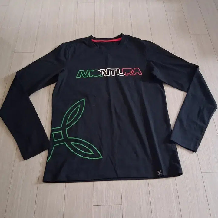[BUNJANG] Montura Black Long Sleeve T-shirt / 몬츄라 블랙 긴팔 티셔츠