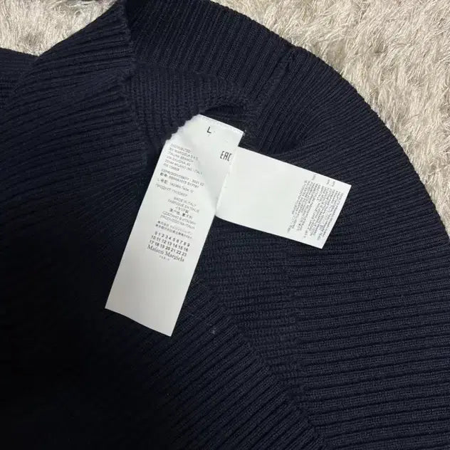 [SOLD OUT] 메종 마르지엘라 스티치 울 니트