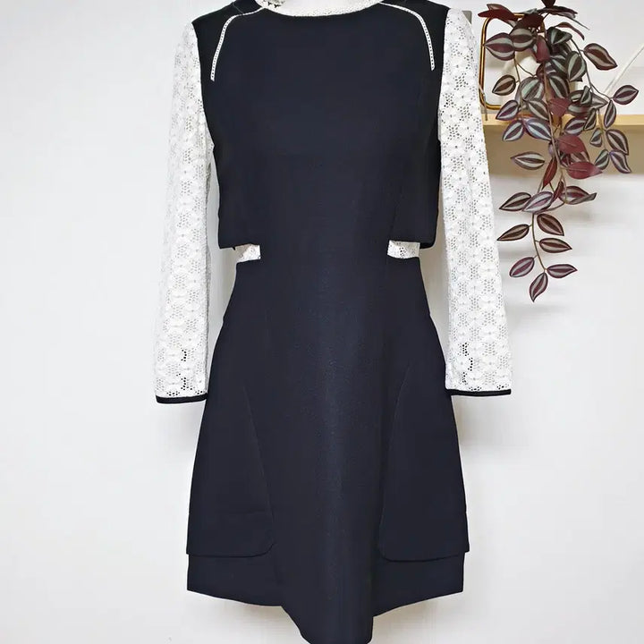 [BUNJANG] On&amp;On Lace Sleeve Guest Dress Navy / 온앤온 레이스팔 하객원피스 66 미니 네이비