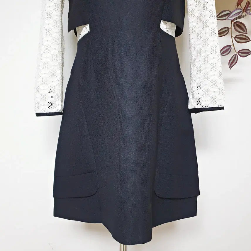 [BUNJANG] On&amp;On Lace Sleeve Guest Dress Navy / 온앤온 레이스팔 하객원피스 66 미니 네이비