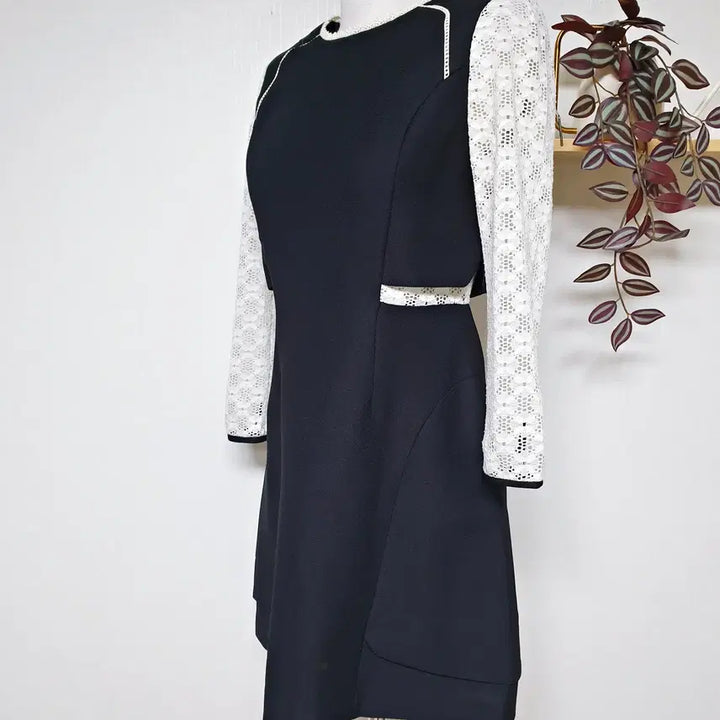 [BUNJANG] On&amp;On Lace Sleeve Guest Dress Navy / 온앤온 레이스팔 하객원피스 66 미니 네이비