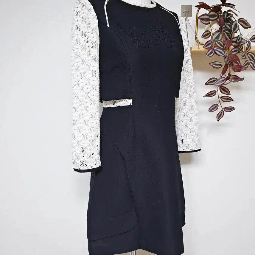 [BUNJANG] On&amp;On Lace Sleeve Guest Dress Navy / 온앤온 레이스팔 하객원피스 66 미니 네이비