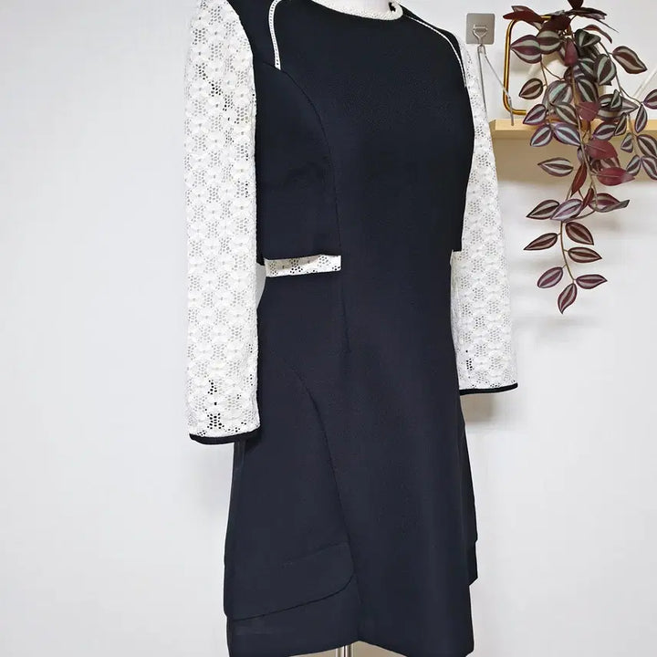 [BUNJANG] On&amp;On Lace Sleeve Guest Dress Navy / 온앤온 레이스팔 하객원피스 66 미니 네이비