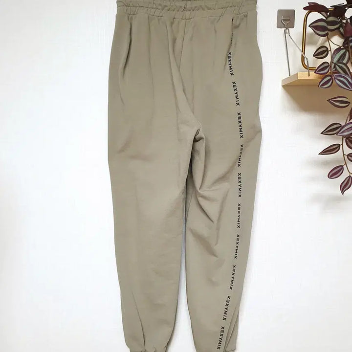 [BUNJANG] Xexymix Lettering Training Jogger Pants (Khaki) - Size L / 젝시믹스 21SS 레터링 트레이닝 조거팬츠 77 카키 L