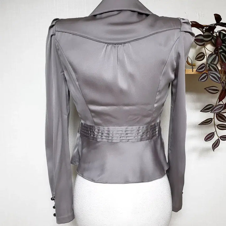 [BUNJANG] Line Peplum Wrap Blouse Silver / 라인 페플럼 랩스타일 블라우스 55 크롭 실버