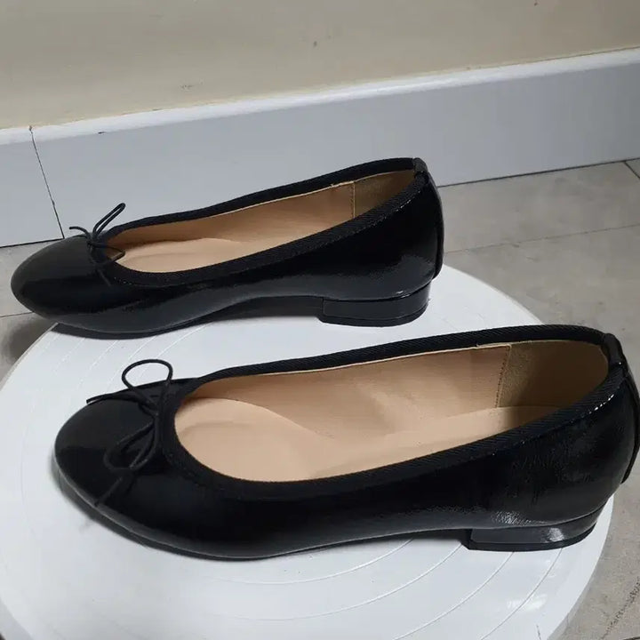 [BUNJANG] SAPPUN Lovellie Enamel Ribbon Flats 230mm / SAPPUN 사뿐 러벨리 에나멜 리본 플랫슈즈 230mm (거의새것)